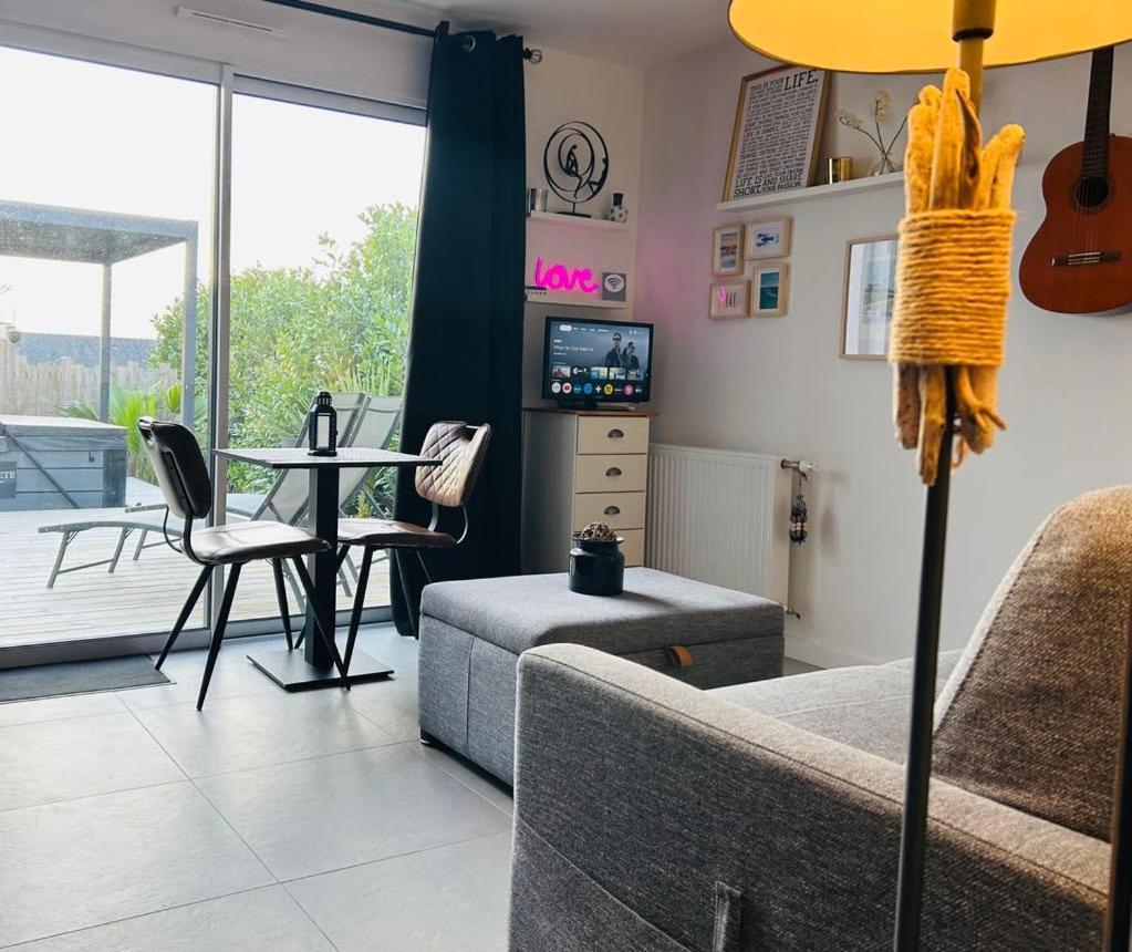 Studio & Spa La Discrete Saint-Evarzec Ngoại thất bức ảnh